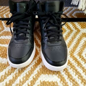 Black and White HighTop Adidas, Unisex Women size 9, Men Size  7